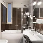 Hotel & Mercede