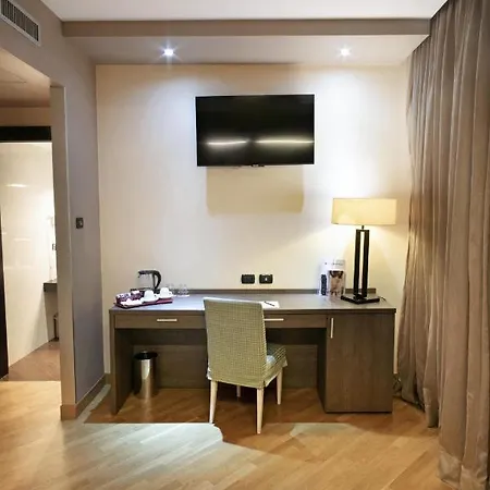 & Mercede Hotel 4*