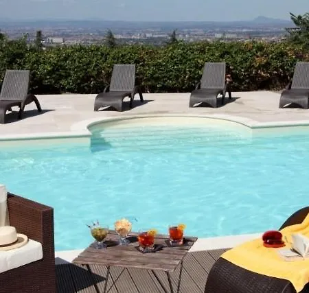 Hotel & Mercede