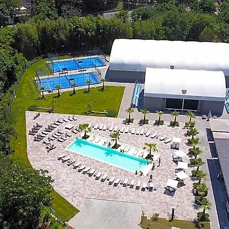 & Mercede Hotel